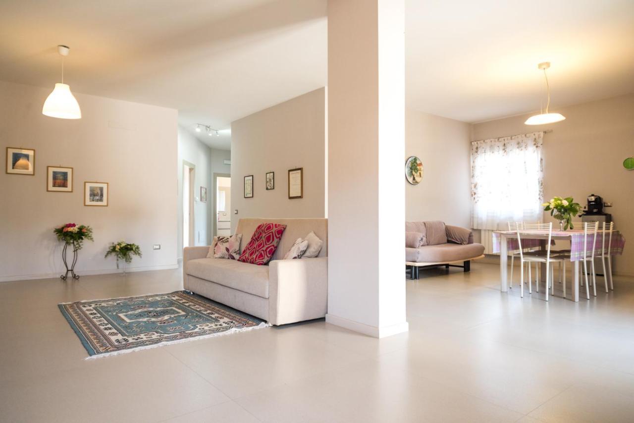Casa Vacanza Dal Cavaliere Монтесаркьо Экстерьер фото