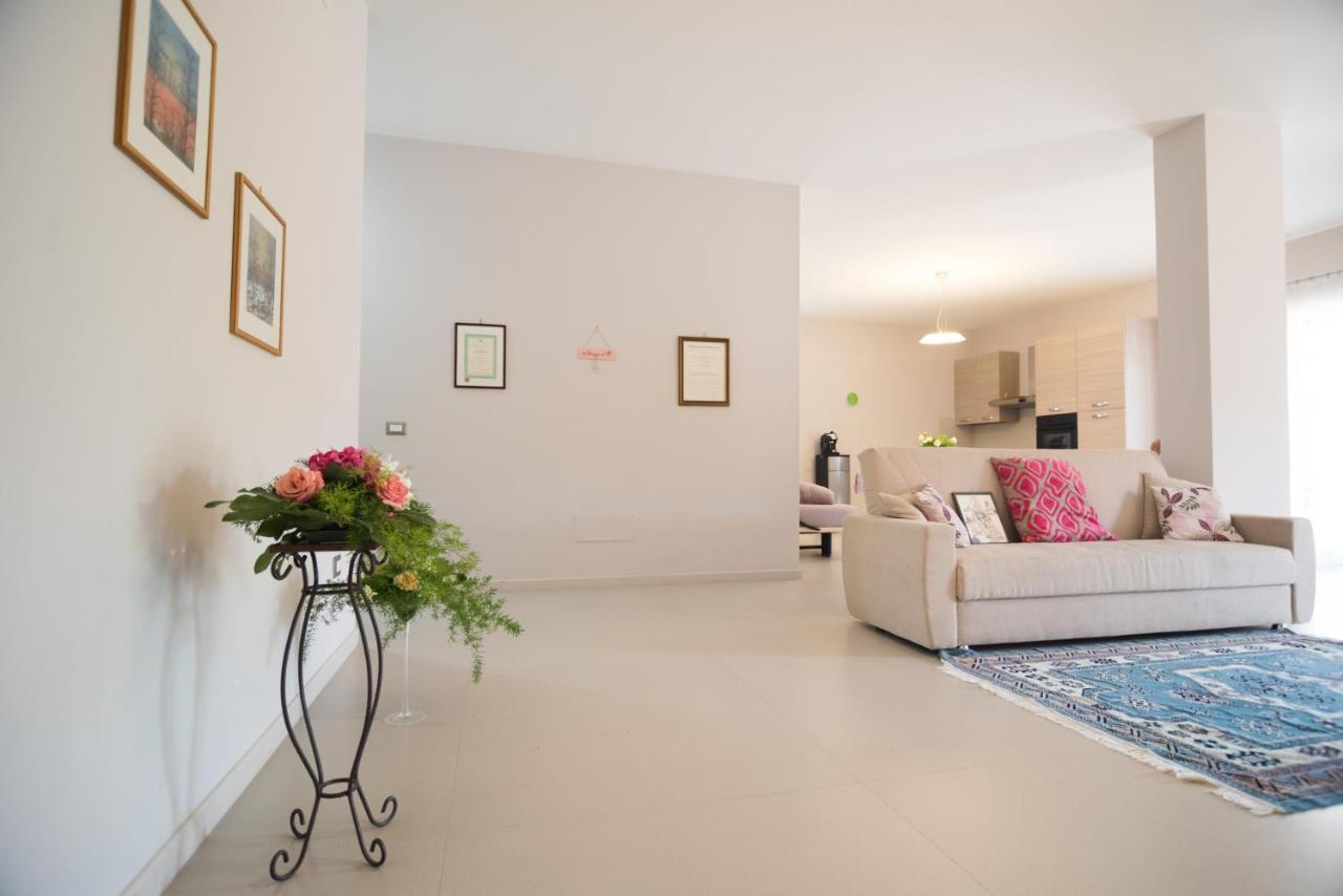 Casa Vacanza Dal Cavaliere Монтесаркьо Экстерьер фото